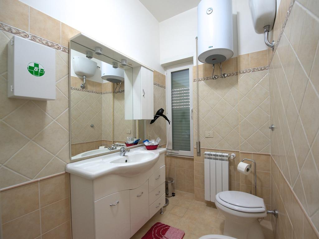 Guest house Holiday And